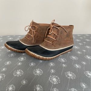 Sorel Out N About Duck Boot Size 8